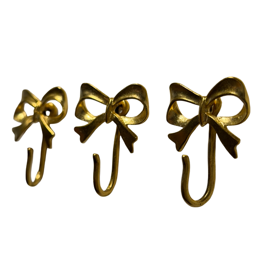 Bow Push Pin Hooks, Small Metal Wall Hooks with Push Pins for Keys, Jewelry, Pictures, Mini Hooks for Bulletin Boards, Set of 3