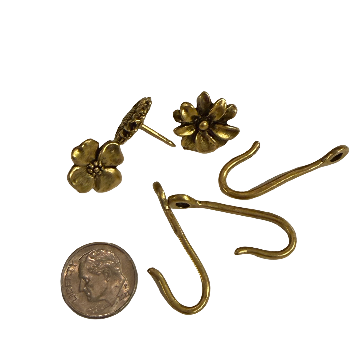 Flower Push Pin Hooks, Small Metal Wall Hooks with Push Pins for Keys, Jewelry, Pictures, Mini Hooks for Bulletin Boards, Set of 3