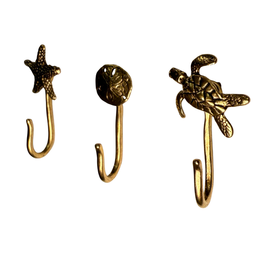 Sea Life Push Pin Hooks, Small Metal Wall Hooks with Push Pins for Keys, Jewelry, Pictures, Mini Hooks for Bulletin Boards, Set of 3