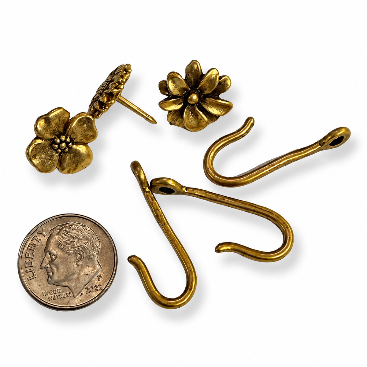 Flower Push Pin Hooks, Small Metal Wall Hooks with Push Pins for Keys, Jewelry, Pictures, Mini Hooks for Bulletin Boards, Set of 3